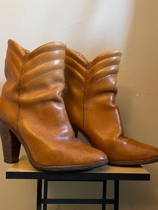 Vintage Western-Style Ankle Boots Cognac Quilted Leather – Size 6–6.5 GUVC *NOTE - Picture 5 of 12
